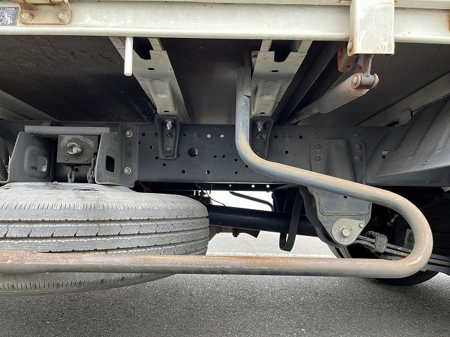 トヨタトヨエース幌ウイング小型（2t・3t）[写真18]