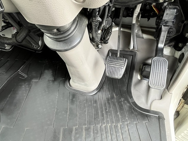 トヨタトヨエース幌ウイング小型（2t・3t）[写真35]