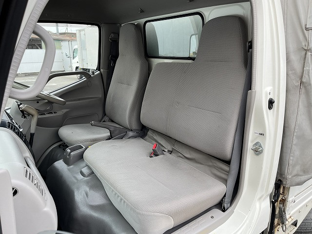 トヨタトヨエース幌ウイング小型（2t・3t）[写真37]