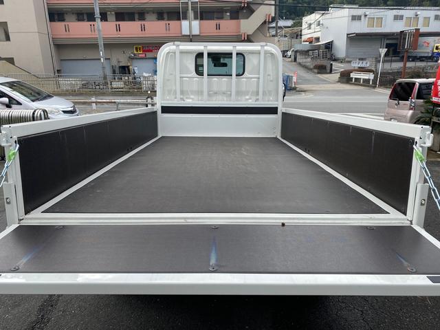 日野デュトロ平ボディ小型（2t・3t）[写真10]