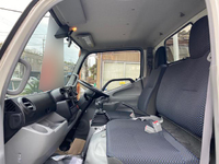 日野デュトロ平ボディ小型（2t・3t）[写真12]