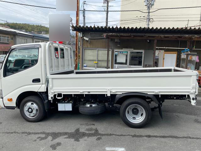 日野デュトロ平ボディ小型（2t・3t）[写真05]