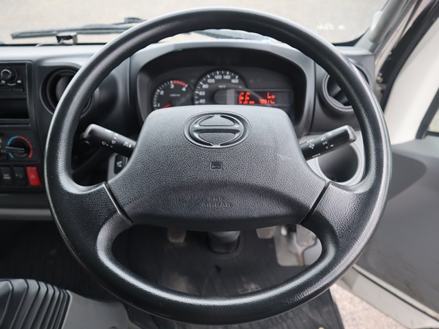 日野デュトロ平ボディ小型（2t・3t）[写真24]