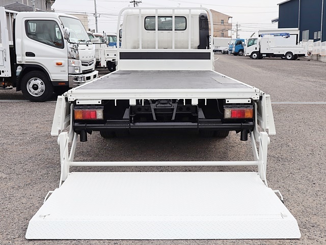 日野デュトロ平ボディ小型（2t・3t）[写真09]