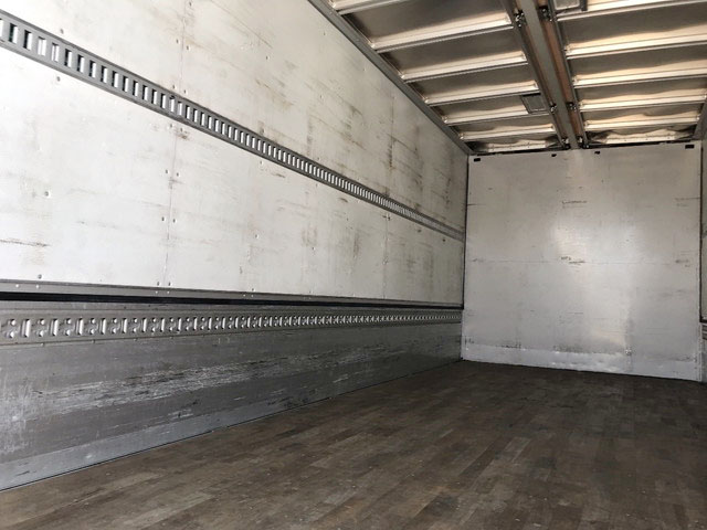 三菱ふそうファイターアルミウイング中型（4t）[写真14]