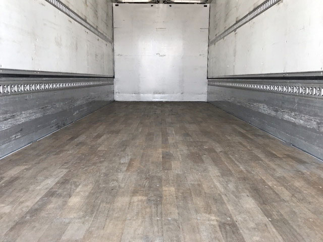 三菱ふそうファイターアルミウイング中型（4t）[写真17]