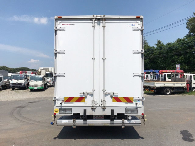 三菱ふそうファイターアルミウイング中型（4t）[写真09]