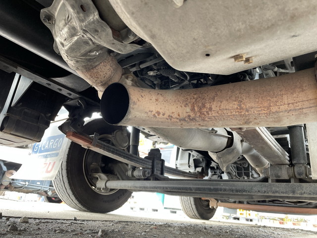 いすゞギガアルミウイング大型（10t）[写真20]