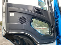 いすゞギガアルミウイング大型（10t）[写真24]