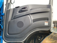 いすゞギガアルミウイング大型（10t）[写真25]