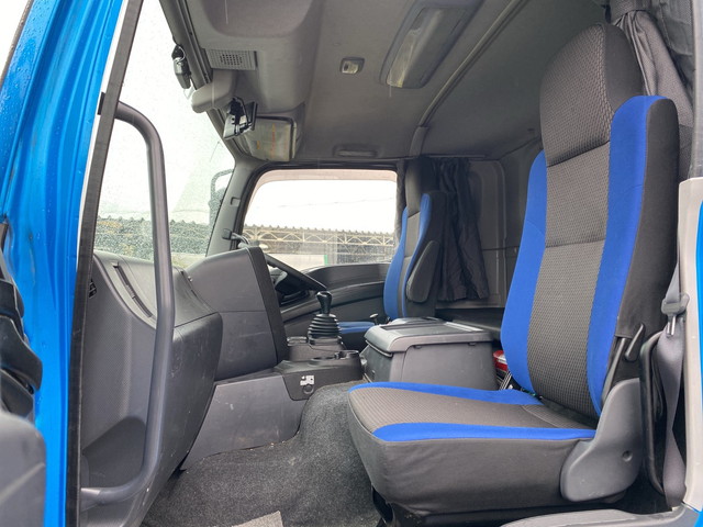 いすゞギガアルミウイング大型（10t）[写真26]