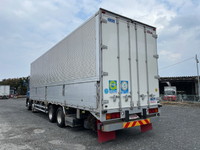 いすゞギガアルミウイング大型（10t）[写真04]