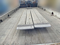 UDトラックスコンドルセルフクレーン3段増トン（6t・8t）[写真09]