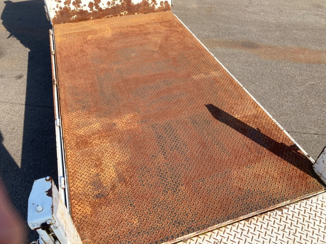 いすゞエルフ平ボディ小型（2t・3t）[写真12]