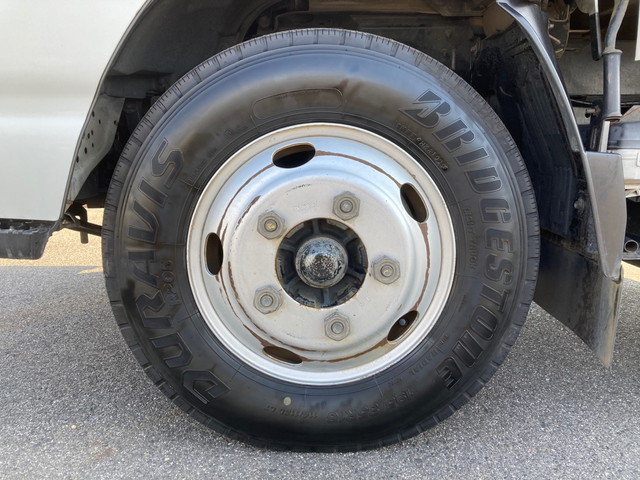 いすゞエルフ平ボディ小型（2t・3t）[写真19]