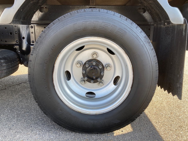 いすゞエルフ平ボディ小型（2t・3t）[写真20]