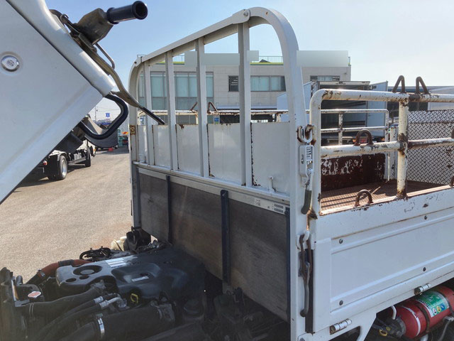 いすゞエルフ平ボディ小型（2t・3t）[写真21]