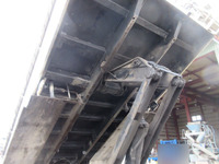 三菱ふそうスーパーグレートダンプ大型（10t）[写真13]