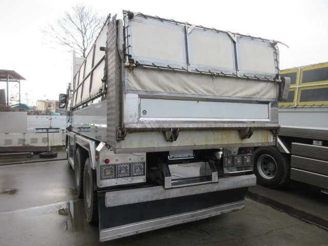 三菱ふそうスーパーグレートダンプ大型（10t）[写真07]