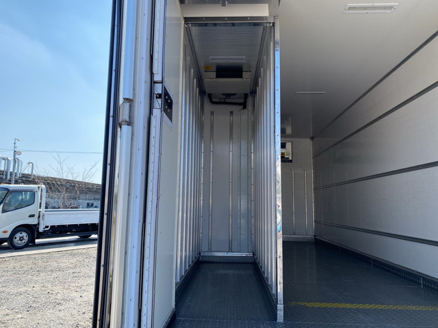 三菱ふそうキャンター冷凍車（冷蔵車）小型（2t・3t）[写真13]