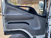 三菱ふそうキャンター冷凍車（冷蔵車）小型（2t・3t）[写真26]