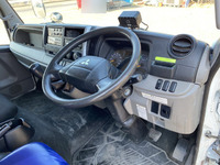 三菱ふそうキャンター冷凍車（冷蔵車）小型（2t・3t）[写真29]