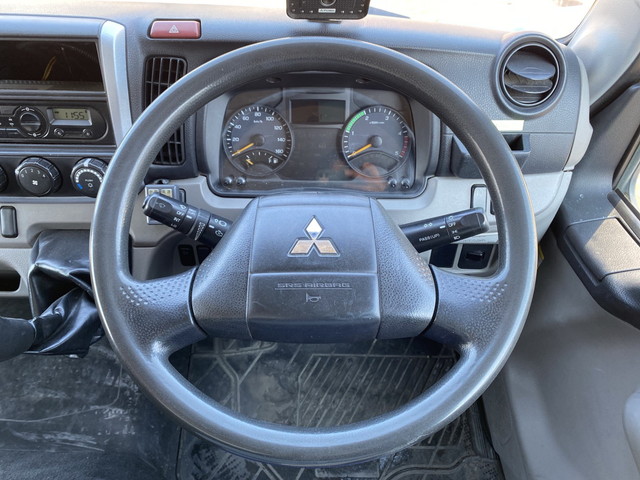 三菱ふそうキャンター冷凍車（冷蔵車）小型（2t・3t）[写真31]