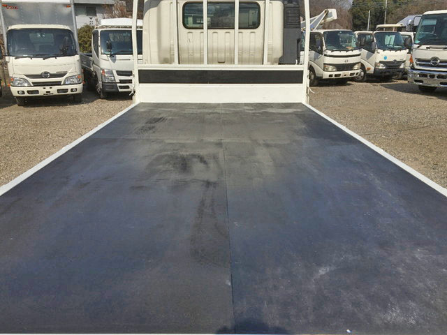 日野デュトロ平ボディ小型（2t・3t）[写真11]