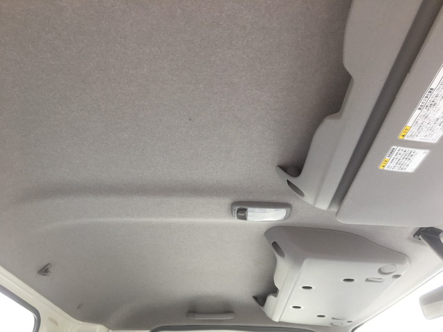 日野デュトロ平ボディ小型（2t・3t）[写真24]