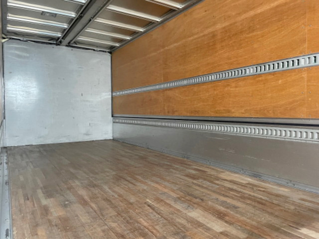 三菱ふそうファイターアルミウイング中型（4t）[写真08]