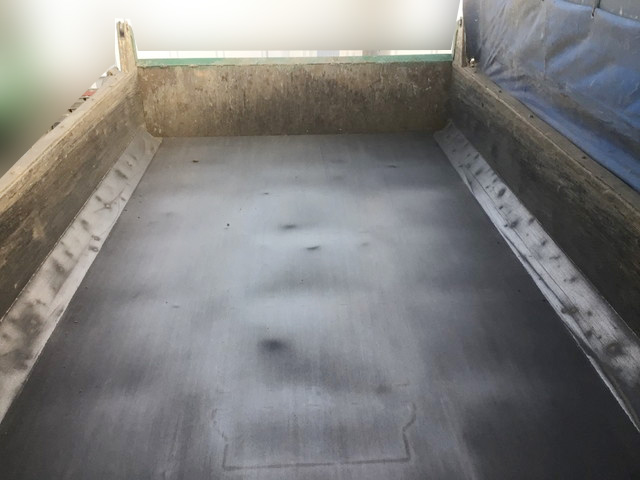 三菱ふそうスーパーグレートダンプ大型（10t）[写真09]