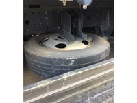 三菱ふそうキャンター平ボディ小型（2t・3t）[写真09]