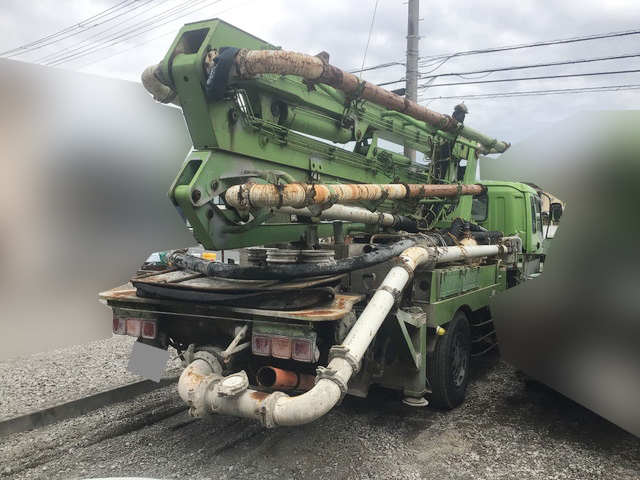 いすゞギガコンクリートポンプ車大型（10t）[写真02]