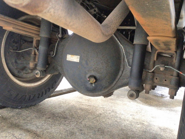 三菱ふそうキャンター平ボディ小型（2t・3t）[写真20]