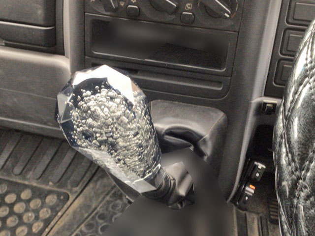 三菱ふそうキャンター平ボディ小型（2t・3t）[写真25]