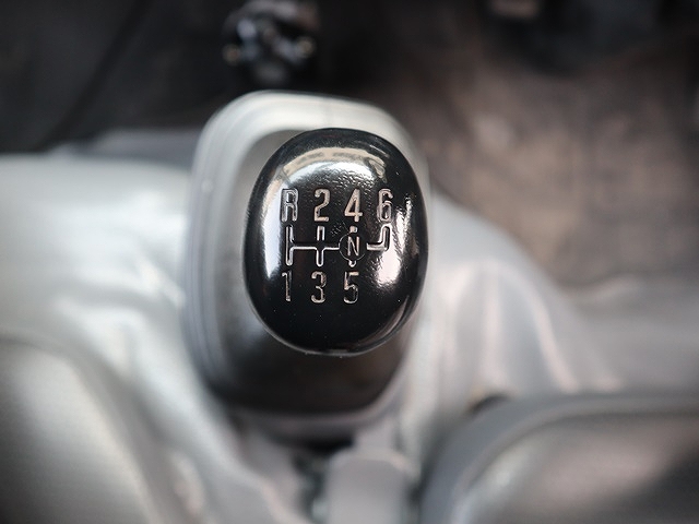 いすゞエルフ三転ダンプ小型（2t・3t）[写真36]