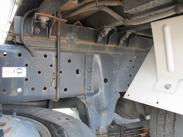 いすゞエルフダブルキャブ（Wキャブ）小型（2t・3t）[写真18]