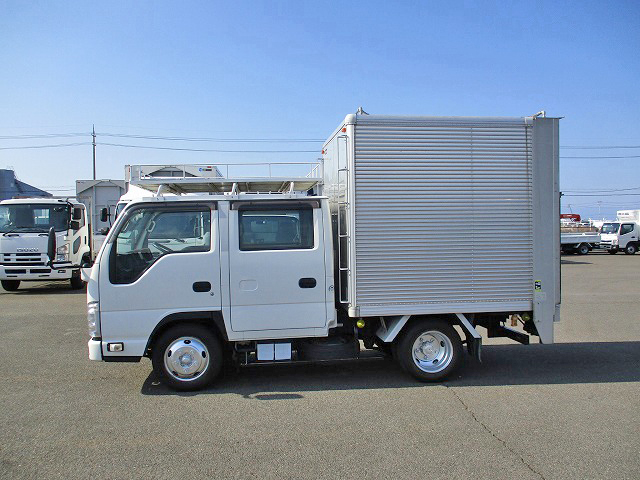 いすゞエルフダブルキャブ（Wキャブ）小型（2t・3t）[写真03]