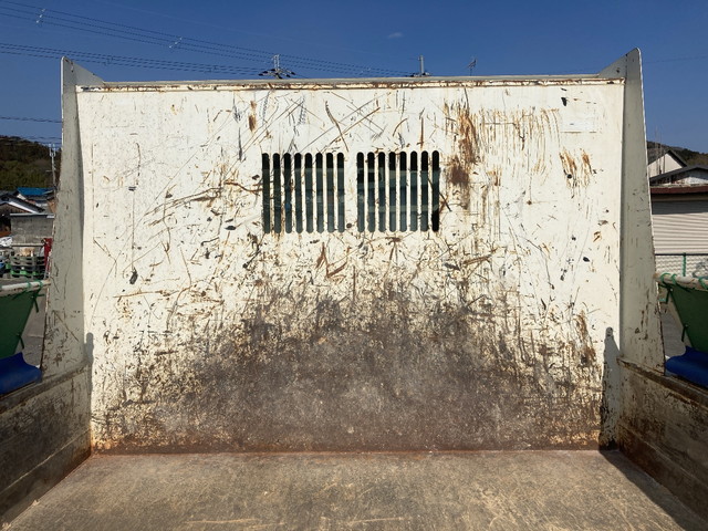 いすゞフォワードダンプ中型（4t）[写真10]