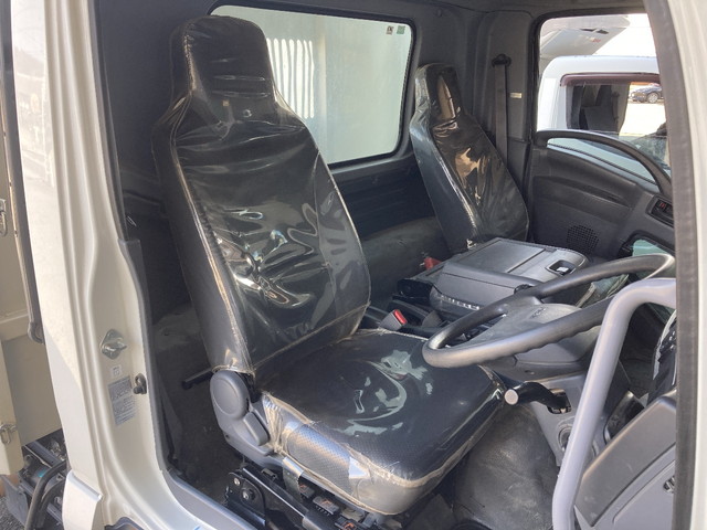 いすゞフォワードダンプ中型（4t）[写真26]