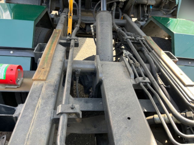 いすゞエルフパッカー車（塵芥車）小型（2t・3t）[写真18]