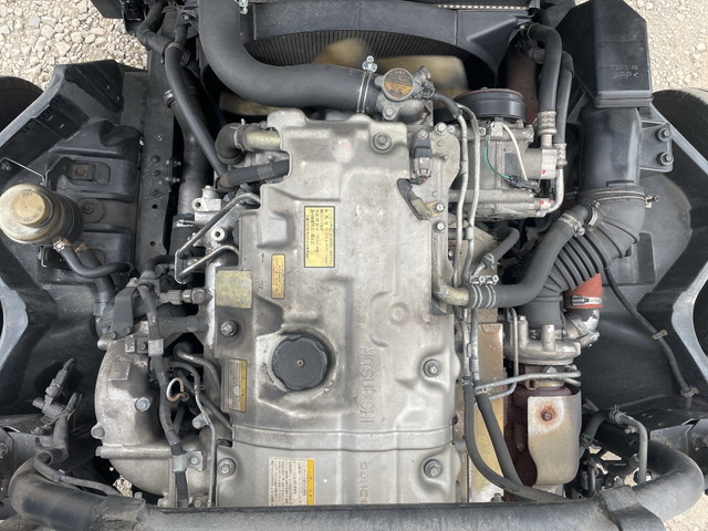 三菱ふそうキャンターアルミバン小型（2t・3t）[写真17]