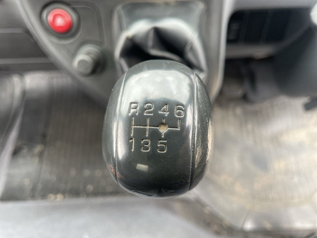 三菱ふそうキャンターアルミバン小型（2t・3t）[写真27]