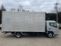 三菱ふそうキャンターアルミバン小型（2t・3t）[写真07]