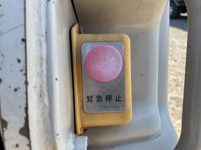 三菱ふそうキャンターパッカー車（塵芥車）小型（2t・3t）[写真12]