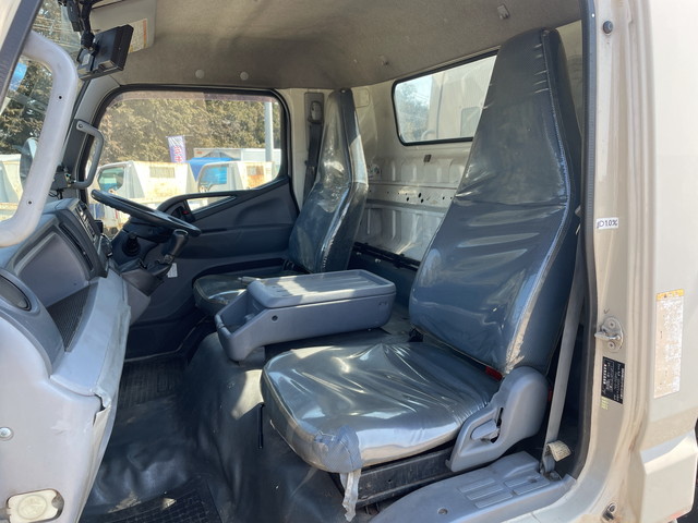 三菱ふそうキャンターパッカー車（塵芥車）小型（2t・3t）[写真25]