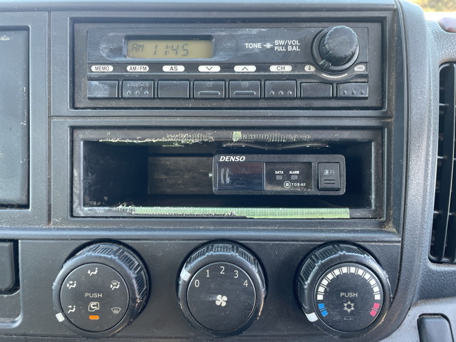 三菱ふそうキャンターパッカー車（塵芥車）小型（2t・3t）[写真32]