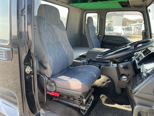 いすゞフォワードクレーン6段増トン（6t・8t）[写真27]