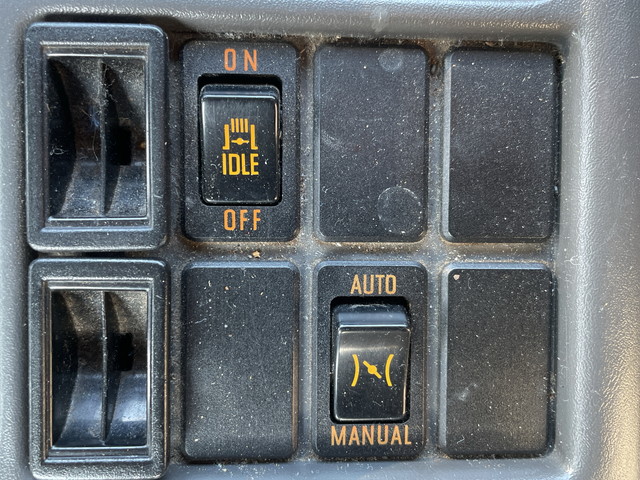 いすゞフォワードクレーン6段増トン（6t・8t）[写真36]