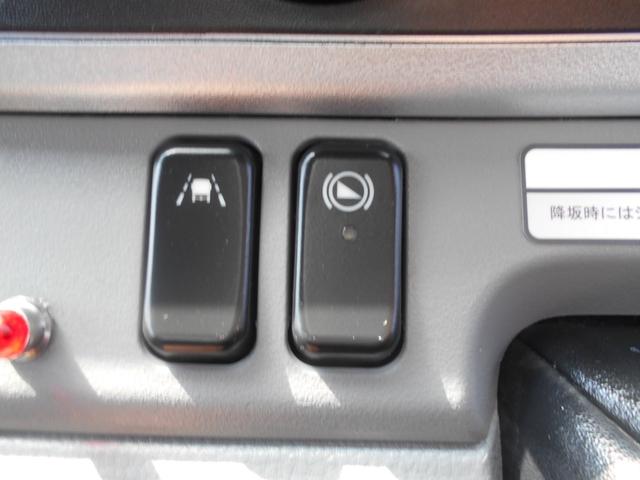 三菱ふそうキャンタークレーン4段小型（2t・3t）[写真34]